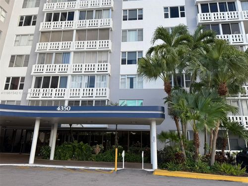 apt-112-4350 Hillcrest Dr, Hollywood, FL, 33021-7929 | Card Image