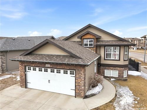 102 Whalley Cres, Saskatoon, SK, S7T0H9 | Card Image