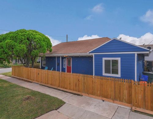 1317 26th St, Galveston, TX, 77550-4547 | Card Image