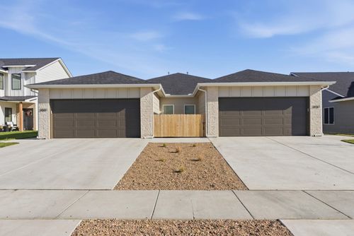 254 & 256 N Mendocino St, Goddard, KS, 67205 | Card Image