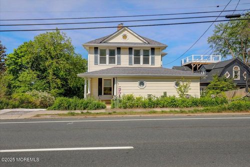 78 Navesink Ave, Highlands, NJ, 07732-1816 | Card Image