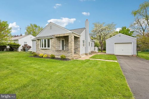 12209 Thornton Rd, PHILADELPHIA, PA, 19154-1811 | Card Image