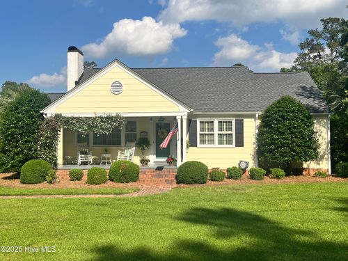 310 N Franklin St, Whiteville, NC, 28472-3514 | Card Image