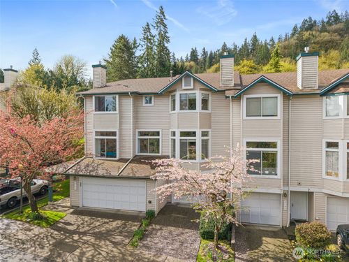 2145 Nw Pacific Elm Dr, Issaquah, WA, 98027-8613 | Card Image