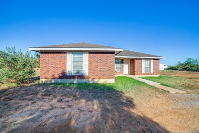 8180 Fm 2146, House other with 4 bedrooms, 2 bathrooms and null parking in Jourdanton TX | Image 3