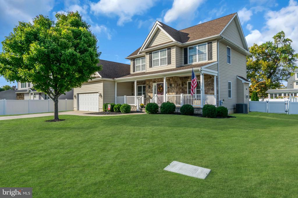 Vine St, Langhorne, PA 19047