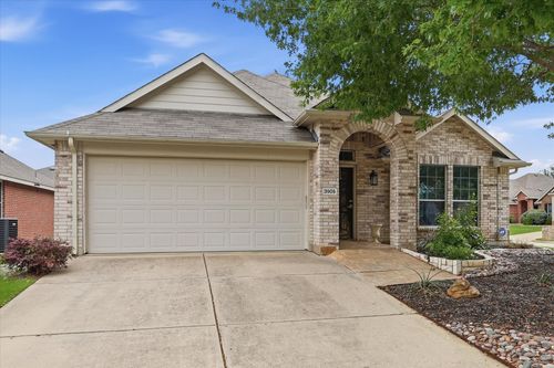 3909 Cliffside Dr, Denton, TX, 76208-5984 | Card Image
