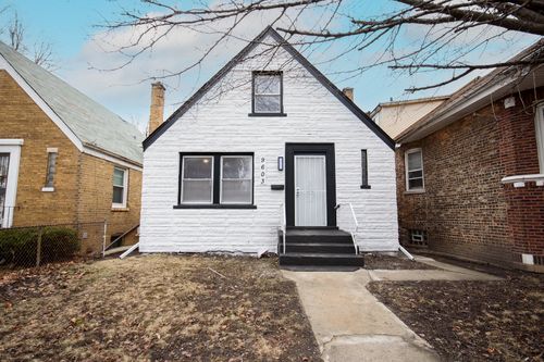 9605 S Greenwood Ave, Chicago, IL, 60628-1608 | Card Image