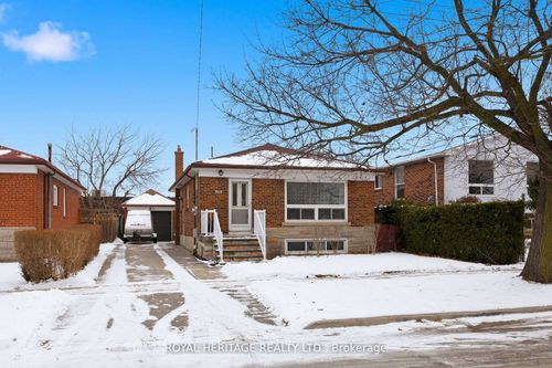 178 Ellendale Dr, Scarborough, ON, M1P1P4 | Card Image