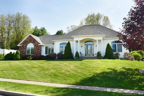 52 Skyview Ter, Manchester, CT, 06040-7076 | Card Image