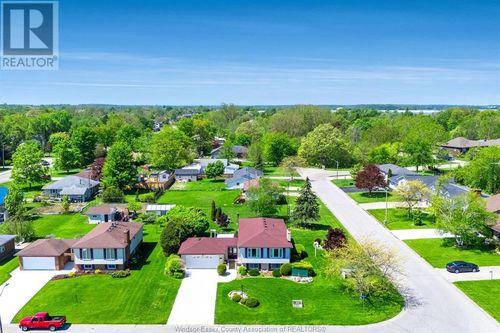 21324 Allan Rd, Wheatley, ON, N0P2P0 | Card Image