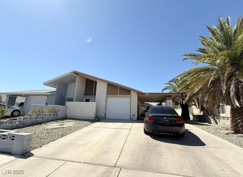 7015 Quarry Dr, Las Vegas, NV, 89147-4459 | Card Image