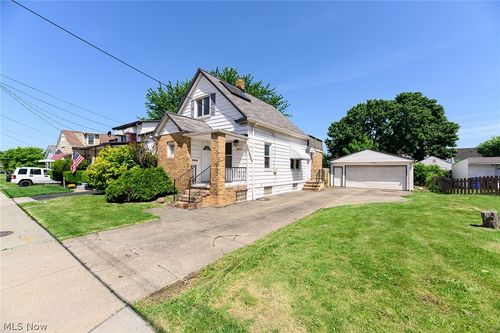 6602 Flowerdale Ave, Cleveland, OH, 44144-4205 | Card Image