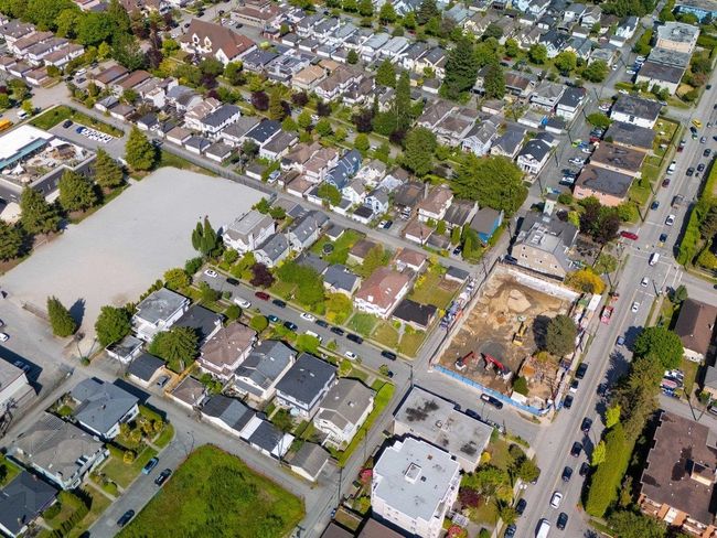 View of property location with nearby suburban area | Image 32