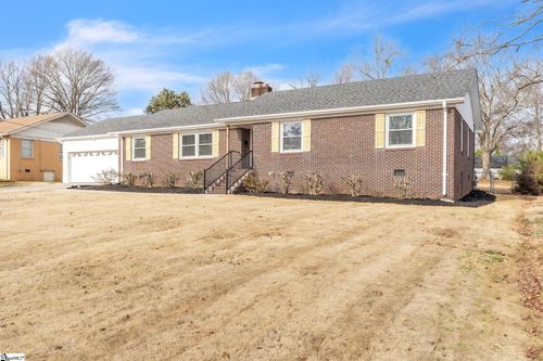 9 Melbourne Ln, Greenville, SC, 29615-2030 | Card Image