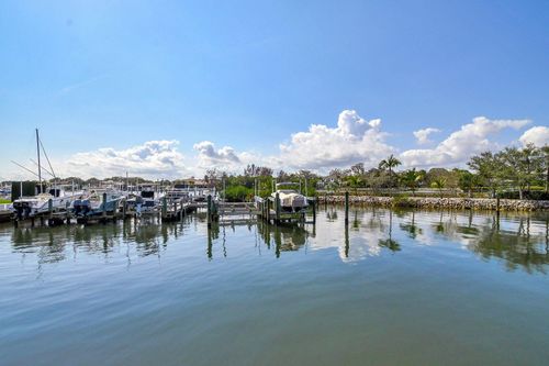 318-318 Oak Harbour Dr, Juno Beach, FL, 33408-2153 | Card Image