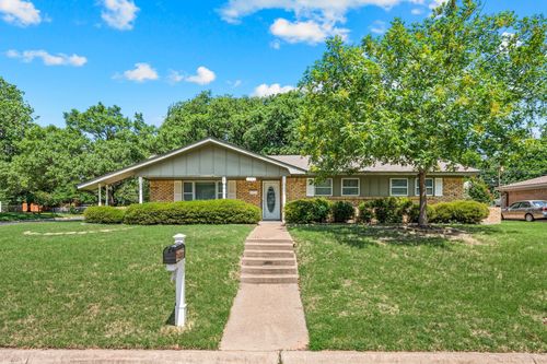 1332 Brookside Dr, Hurst, TX, 76053-3930 | Card Image