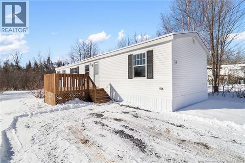 31 Peterson Ave, New Maryland, NB, E3C1P4 | Card Image
