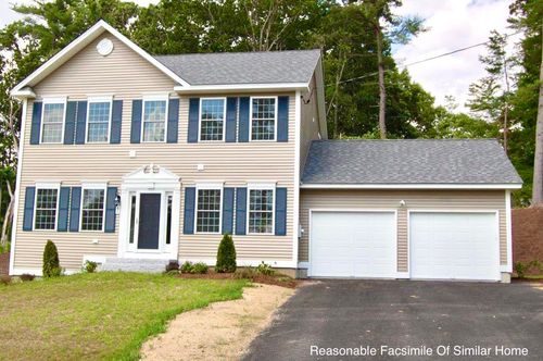 99 Lantern Ln, Sandown, NH, 03873-2363 | Card Image