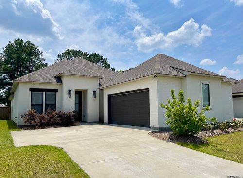 16512 Villa Brielle Ave, Baton Rouge, LA, 70817-2561 | Card Image