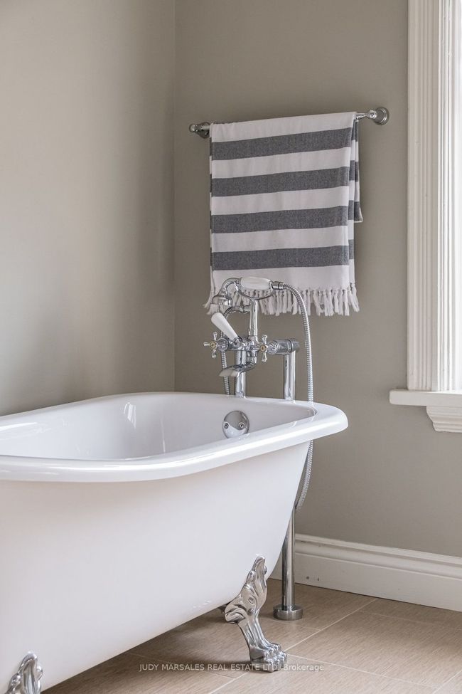 72 Oak Ave, House other with 3 bedrooms, 1 bathrooms and 1 parking in Hamilton ON | Image 21