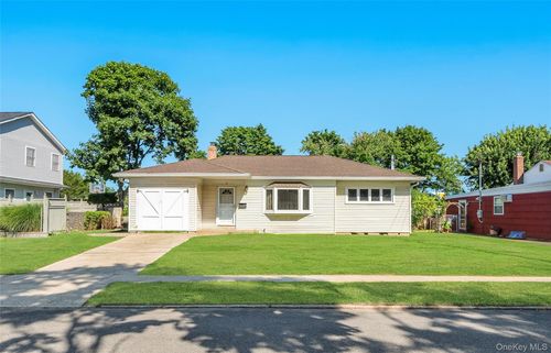 3 Colony Drive, Islip, NY, 11796 | Card Image