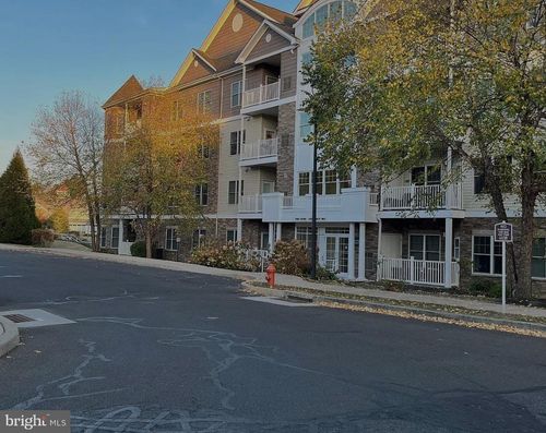 236-200 Ernest Way, PHILADELPHIA, PA, 19111 | Card Image