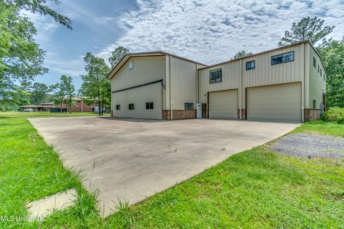 904 Northwood Circle, Brandon, MS, 39047 | Card Image