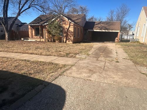 205 Hollywood St, Coleman, TX, 76834-6909 | Card Image