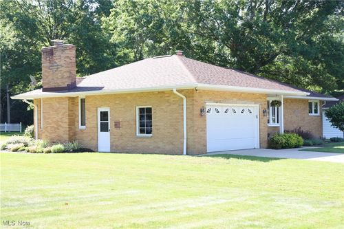 8259 Craig Ln, Broadview Heights, OH, 44147-2133 | Card Image