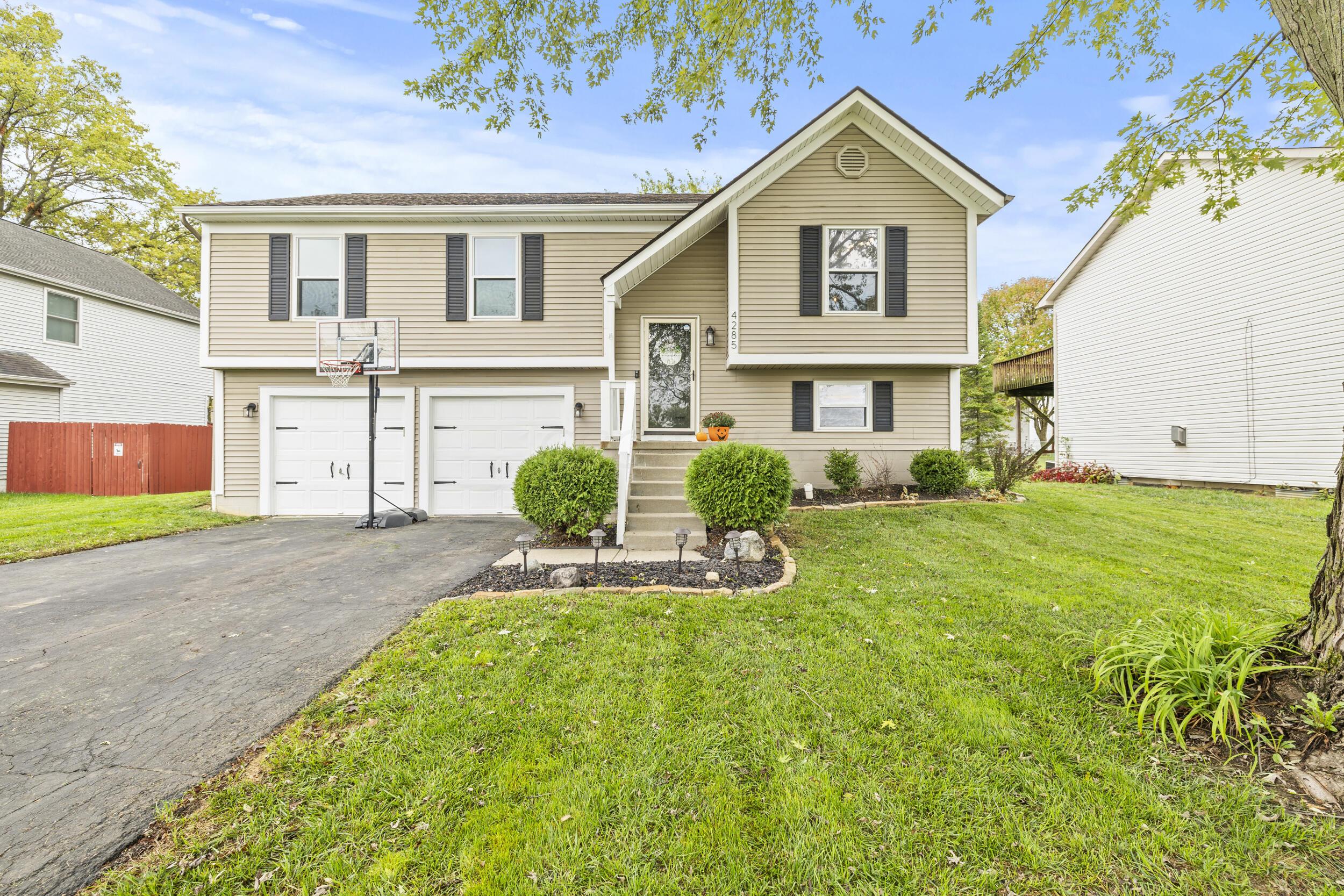 Rishel St, Grove City, OH 43123