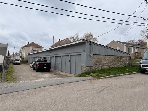 86 Crawford Street, Fall River, MA, 02724 | Card Image