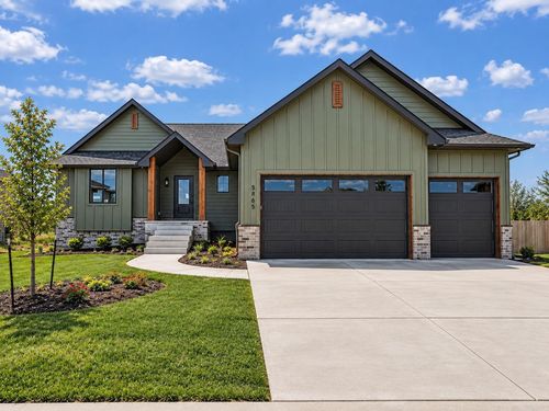 5865 N Saint Paul Ct, Wichita, KS, 67204-5394 | Card Image