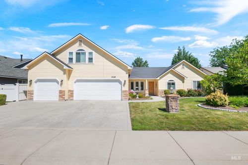 3048 N High Desert Way, Meridian, ID, 83646-9066 | Card Image
