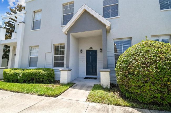 Front Entrance | Image 6