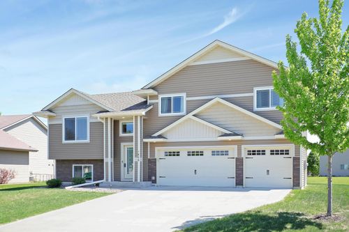 1606 Hidden Trl, Mayer, MN, 55360-4513 | Card Image