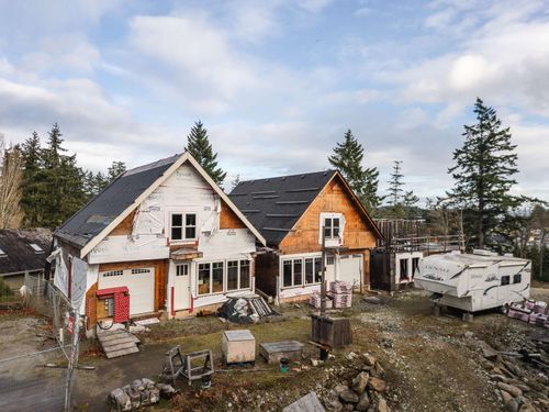 107 Atkins Rd, Salt Spring Island, BC, V8K2X6 | Card Image
