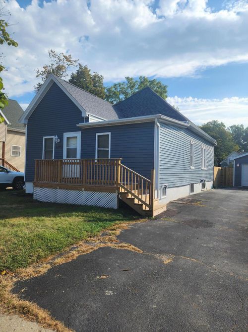 6205 32nd Ave, Kenosha, WI, 53142-3310 | Card Image