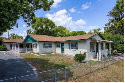 6040 Se Front Rd, Belleview, FL, 34420-3326 | Card Image