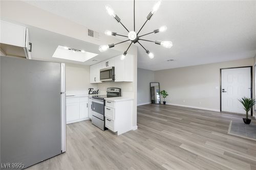 unit-b-5036 Newport Cove Dr, Las Vegas, NV, 89119-7702 | Card Image