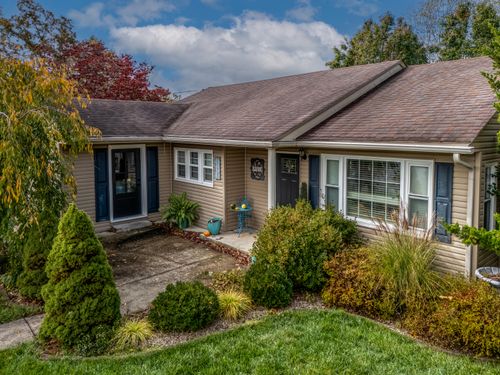 419 Liberty Rd, West Liberty, KY, 41472-2049 | Card Image