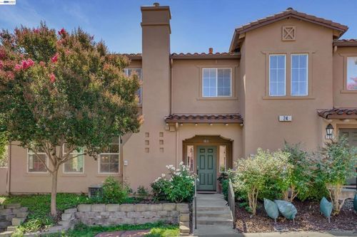 1403-24 Meritage Cmn, Livermore, CA, 94551-7587 | Card Image