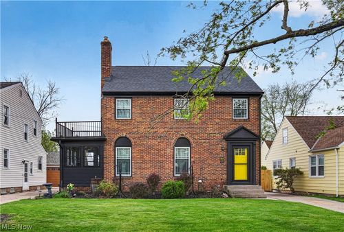 184 Woodrow Ave, Bedford, OH, 44146-3757 | Card Image
