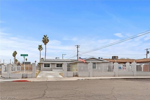 5801 Jerry Dr, Las Vegas, NV, 89108-1557 | Card Image