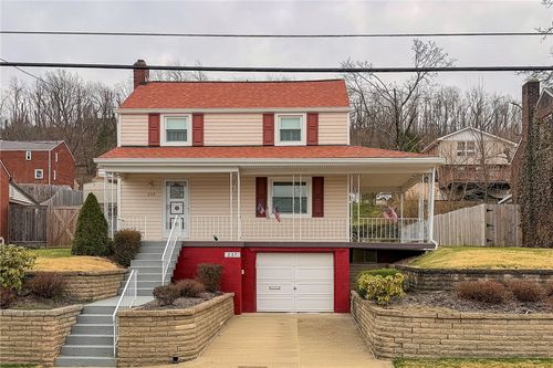 237 E Fairmont Ave, Trafford, PA, 15085-1532 | Card Image
