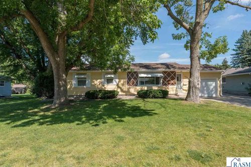 104 Blace Ave, Eagle Lake, MN, 56024-9601 | Card Image