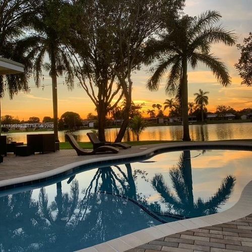 1160 Nw 86th Ter, Pembroke Pines, FL, 33024-4842 | Card Image