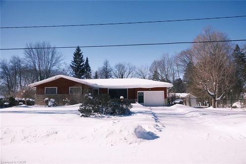 451 Cedarcliffe Dr, Waterloo, ON, N2K2J1 | Card Image