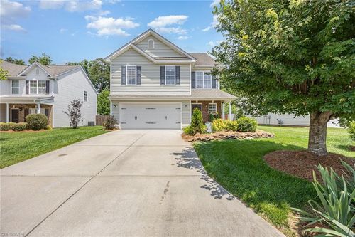 5358 Esher Dr, Walkertown, NC, 27051-9481 | Card Image