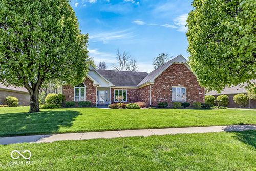 5311 Brookstone Ln, Greenwood, IN, 46142-7706 | Card Image